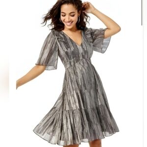 Lilly Pulitzer Gold Metallic Racheli Dress, size 10, EUC